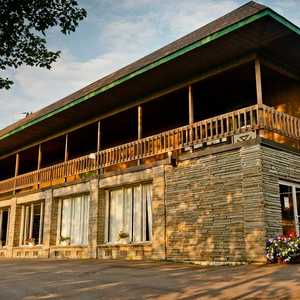  Ford Hill CC: clubhouse